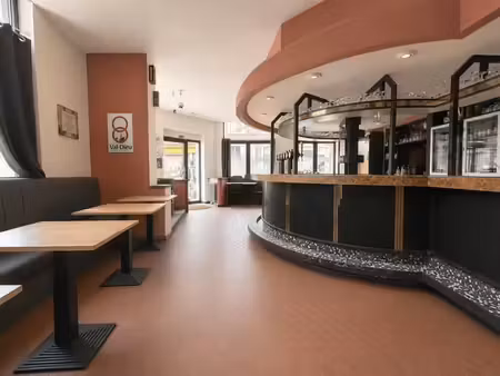 maison de commerce - rdc + duplex - peb d - centre ville