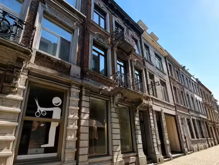 superbe immeuble mixte dans l'hyper-centre de liège !