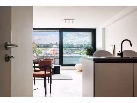 appartement neuf 2ch avec terrasses au 6e étage dans le quar