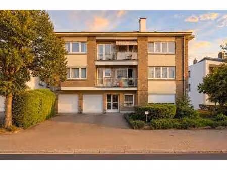 jette -- appartement 3ch +-101m² +terrasse +jardin +garage