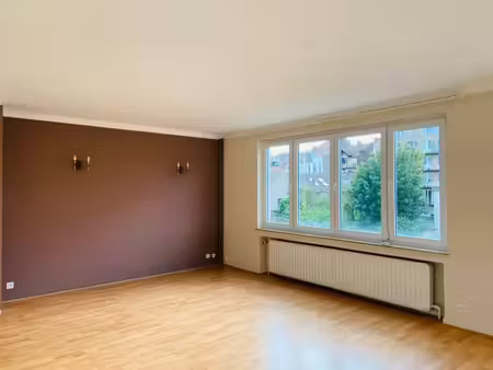 studio à louer à etterbeek  lumineux et bien situé