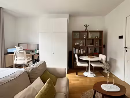 flagey : agréable studio à deux pas des étangs d'ixelles
