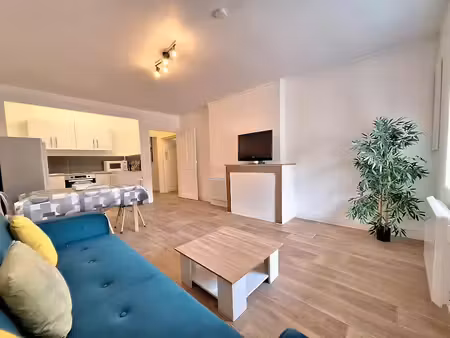 location meublée appartement 2 pièces 46.46 m² à bourg-en-bresse (01000)  660 €