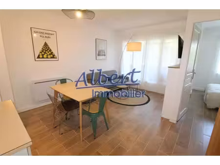 location meublée appartement 3 pièces 42.25 m² à toulon (83000)  777 €