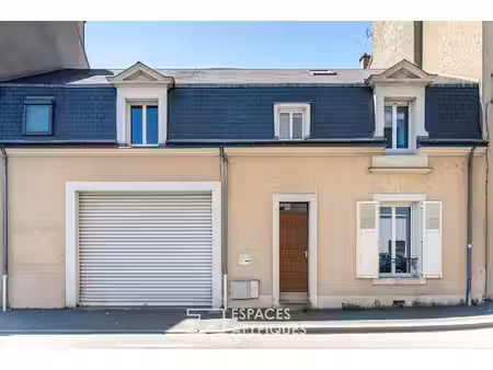 maison de ville et son loft industriel à deux pas de la gare