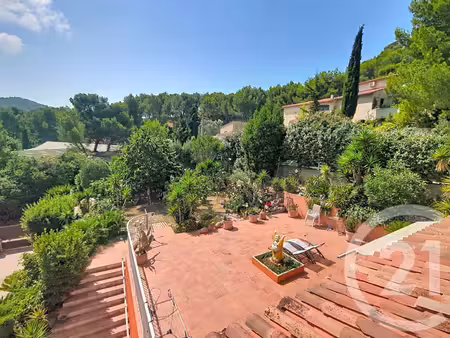 maison de luxe à vendre à marseille 9ème