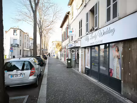 local commercial mantes la jolie 54 m²
