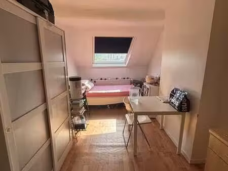 kot au 3ème étage près de l'ulb