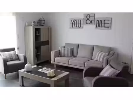 location maison 4 pièces 80 m² à cadaujac (33140)