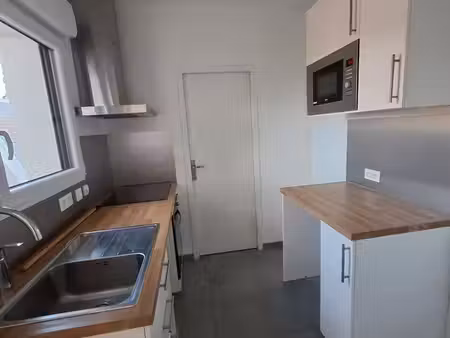 beau duplex lumineux avec jardin privatif st pierre des fleurs 27370
