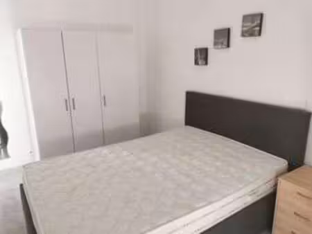 location appartement 2 pièces meublé à courbevoie (92400) : à louer 2 pièces meublé / 37m²