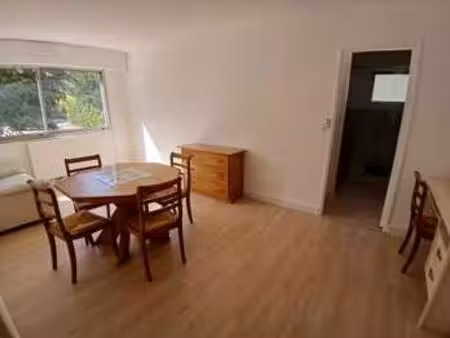 location appartement 2 pièces meublé à dijon (21000) : à louer 2 pièces meublé / 50m² dijo