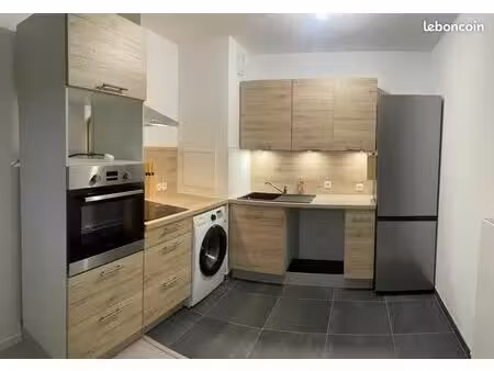 f3 de 58m2  immeuble neuf de très bon standing (2022). disponible fin aout 2026.f3 de 58m2