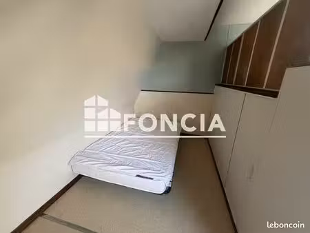 studio 1 pièce 12 m²