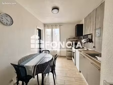 appartement 3 pièces 49 m²