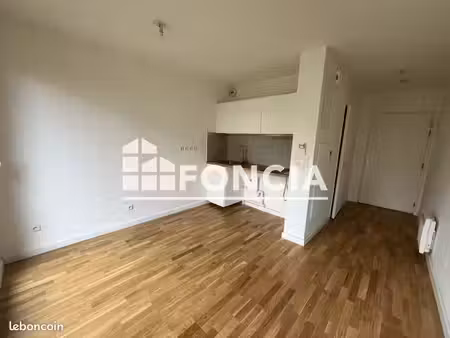 studio 1 pièce 18 m²