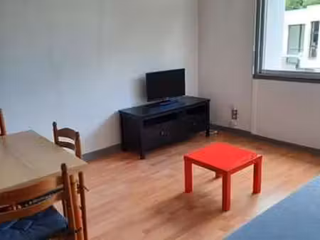 location appartement 2 pièces meublé à vichy (03200) : à louer 2 pièces meublé / 38m² vich