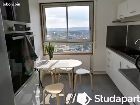 appartement 3 pièces 77 m²