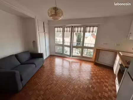 loue bel appartement meublé - butte aux cailles - 37 m2 avec balcon