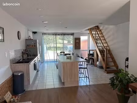 maison 2 pièces 85 m²