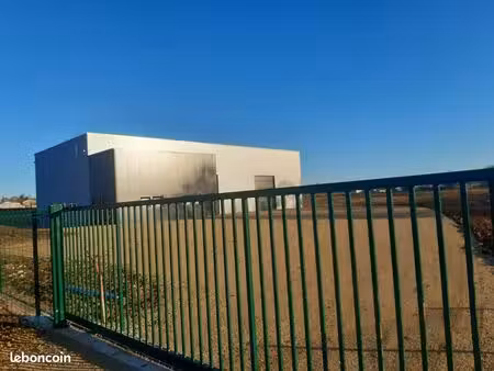 local industriel 520 m²