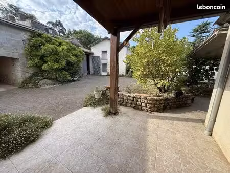 maison 5 pièces 130 m²