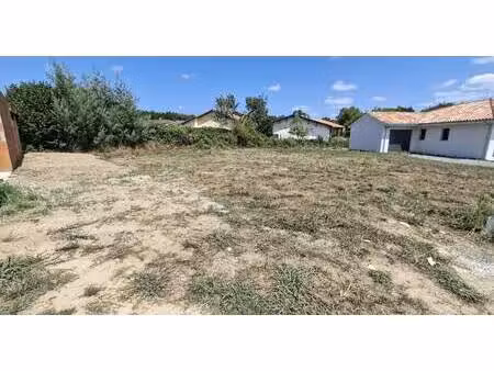terrain constructible viabilisé à vendre