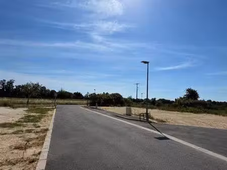 terrain constructible viabilisé à vendre