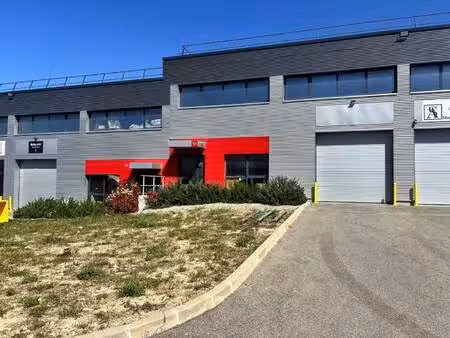 local d'activités à louer