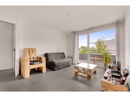 en exclusivité ! appartement t2 de 41 m2 au 2e et dernier ét