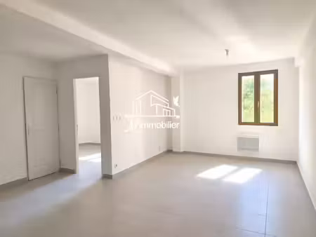 260803 narbonne appartement
