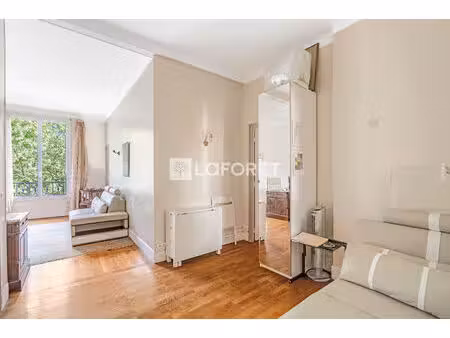 luminosite - beaux volumes - copropriete art deco