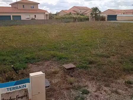 terrain constructible viabilisé à vendre
