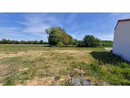 terrain constructible viabilisé à vendre