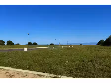 terrain constructible viabilisé à vendre