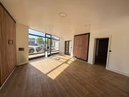 local commercial à louer