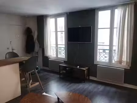 location meublée appartement 1 pièce 24 m² à levallois-perret (92300)  940 €