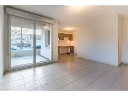 a louer - plaisance du touch - appartement t3 58 m² avec balcon et 2 parkings - g592