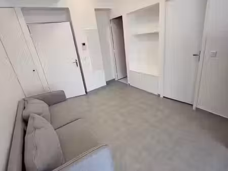 location meublée appartement 2 pièces 45 m² à romainville (93230)  1 100 €