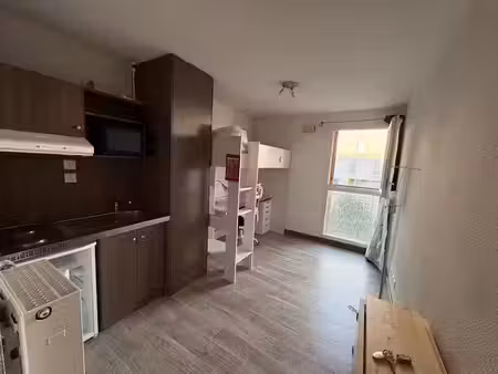 location meublée appartement 1 pièce 20 m² à villeurbanne (69100)  650 €