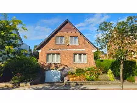 belle maison 3 ch. + bureau avec jardin so - centre nivelles