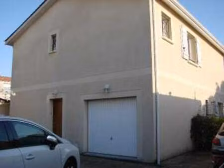 location maison à mérignac (33700) : à louer / 117m² mérignac