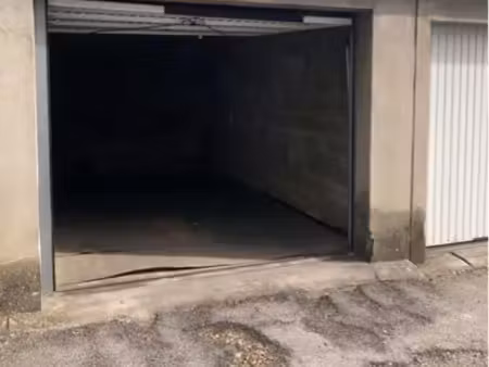 garage proche de la gare