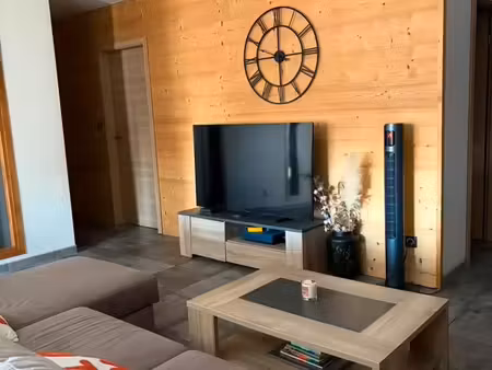 à louer – superbe t3 de 80 m² à saint-point-lac – à 200 m du lac