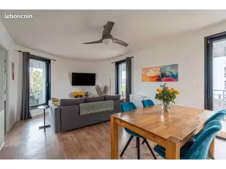 t4 82 36 m² — bordeaux ginko — balcon tour complet + parking
