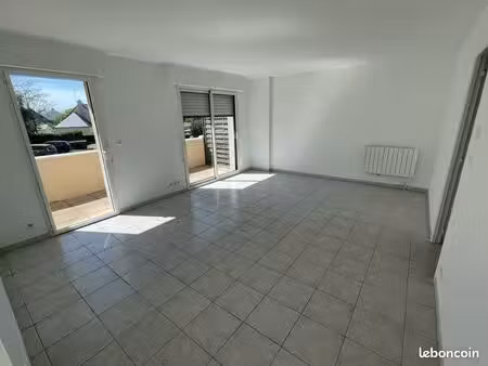 appartement t3 proche commerce