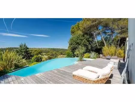 propriété avec piscine eguilles (13)