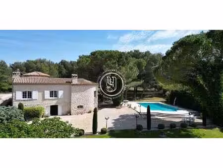 maison avec piscine eygalières (13)