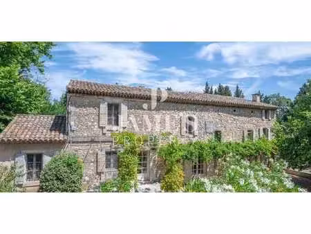 maison avec piscine eygalières (13)
