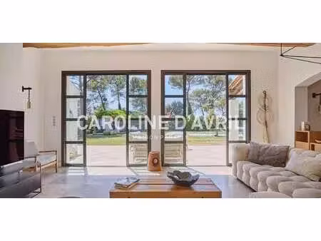 maison avec piscine et terrasse saint-marc-jaumegarde (13)